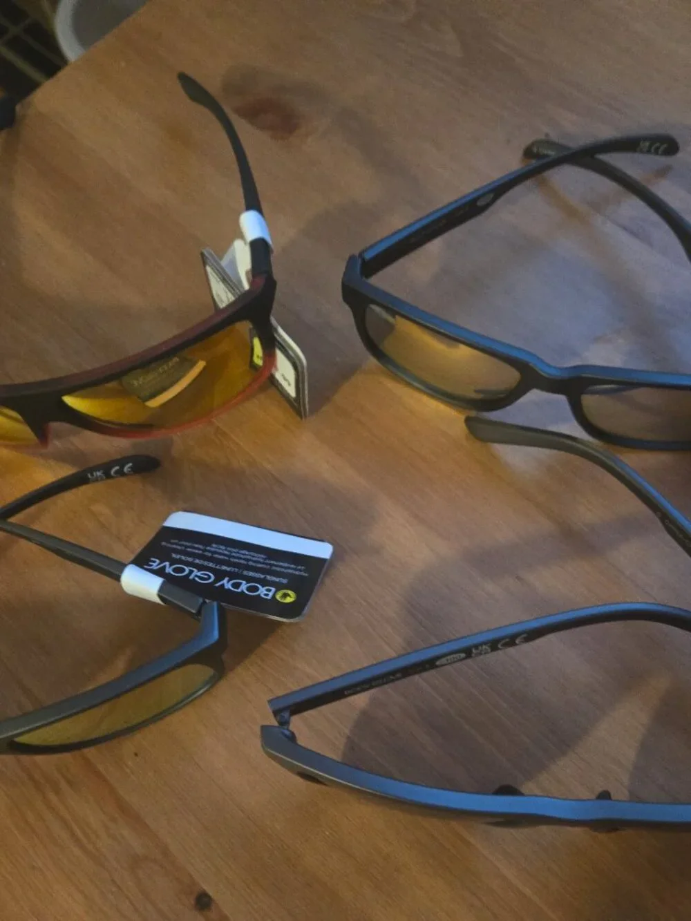 Body Glove Sunglasses Mirrored UVA-UVB - Picture 7 of 8